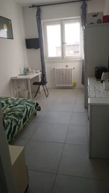 Chambre à louer dans un appartement en colocation à Milano