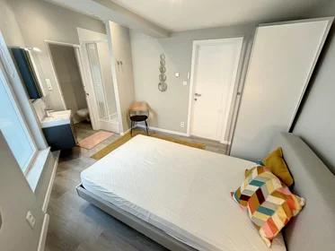 Chambre privée à Rue de Spa, , image 2 de 10