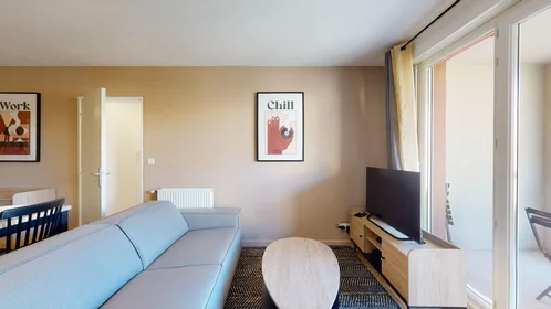 Chambre privée à Boulevard Boues, 3rd Arrondissement, image 4 de 10
