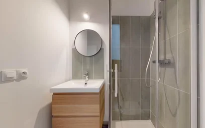 Privatzimmer in der Boulevard d'AthĂšnes, 1st Arrondissement, bild 8 von 10