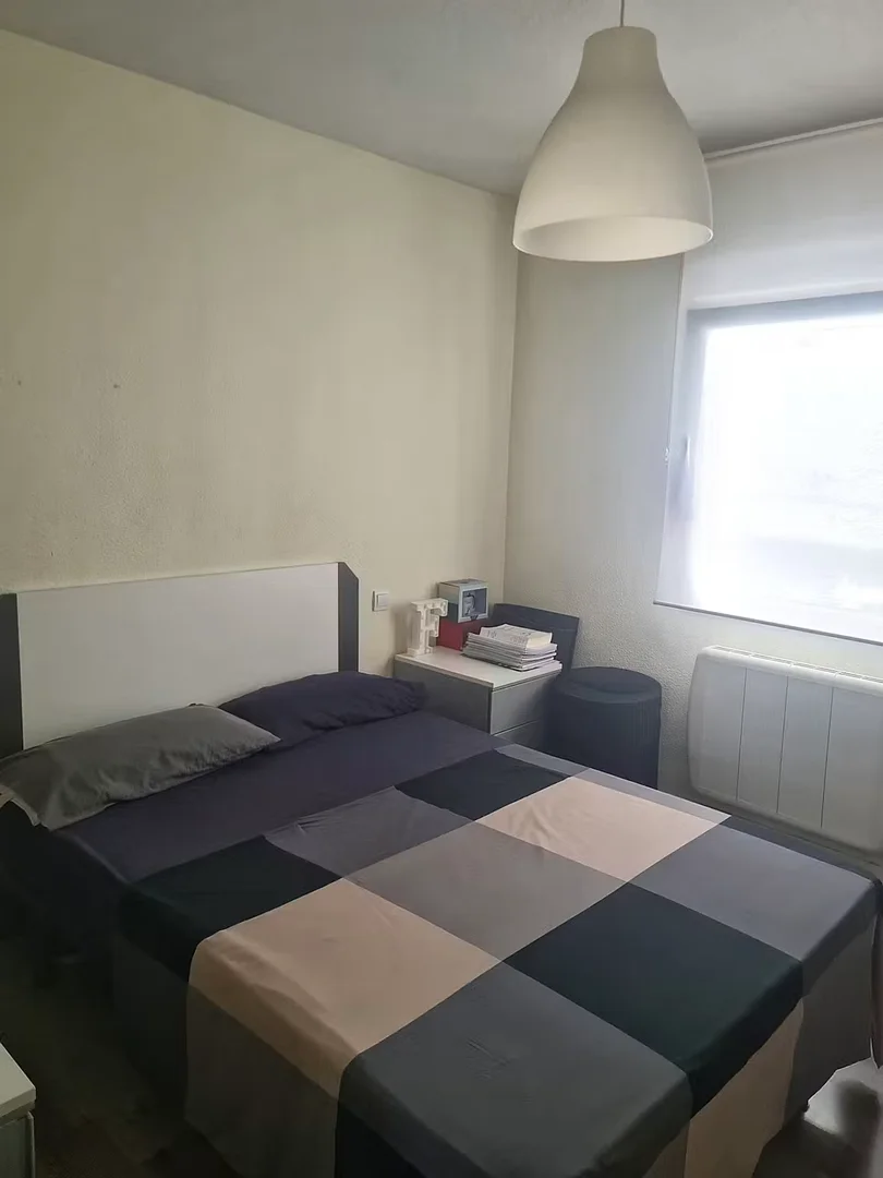 Chambre d'étudiant fonctionnelle parfaite pour étudier dans 