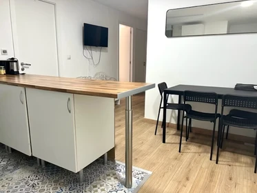 Cheap private room in Getafe