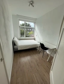 Quarto para alugar ao mês em Rotterdam