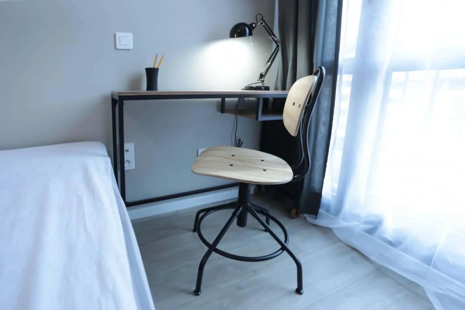 Habitación estudiantil amplia y cómoda en 