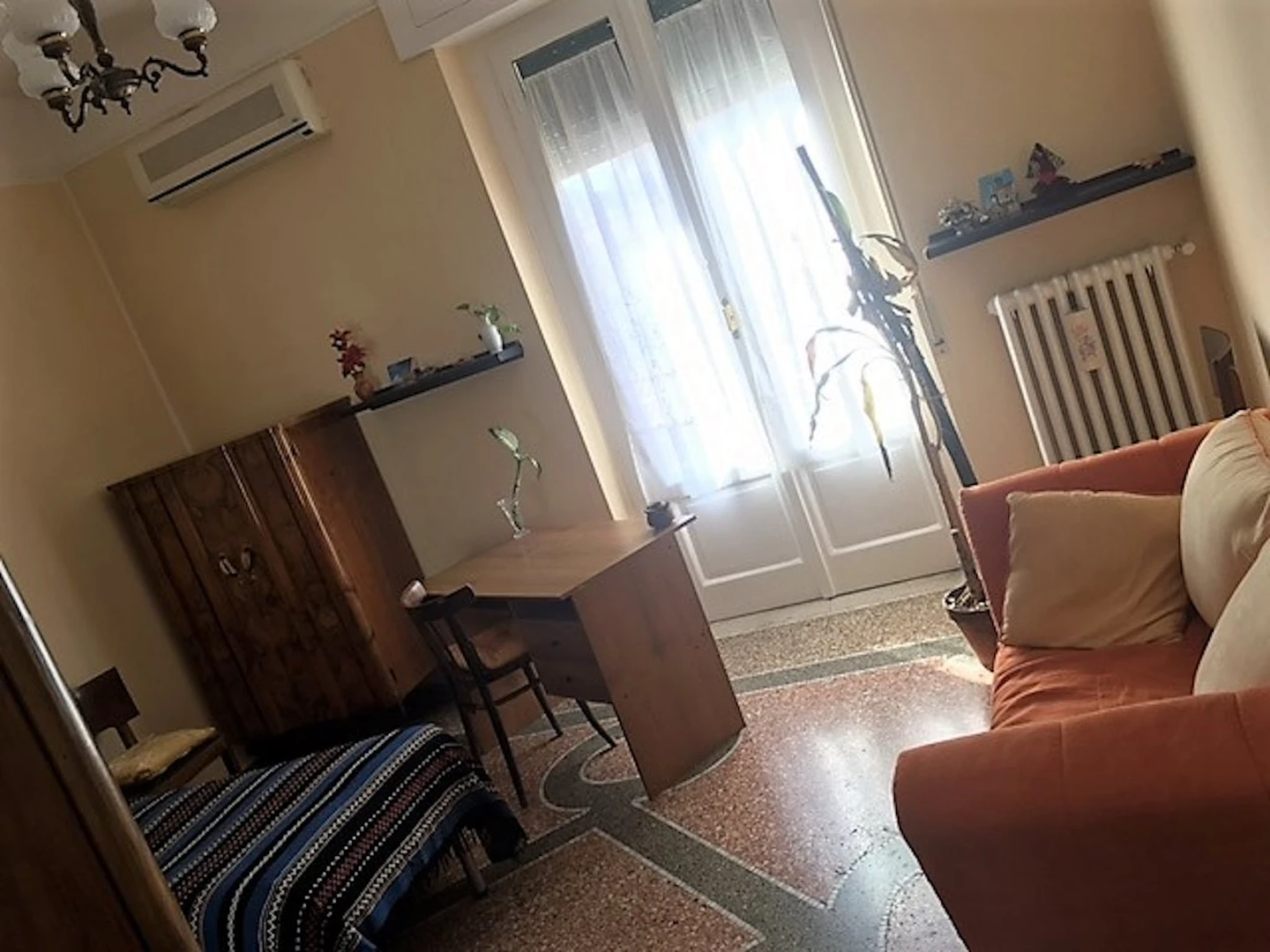 2-Zimmer-Unterkunft in Foggia