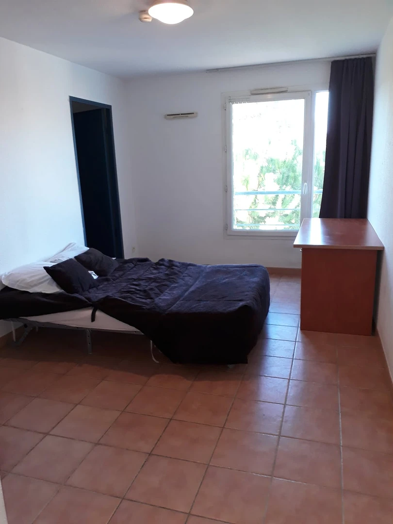 Alojamiento de 2 dormitorios en Avignon