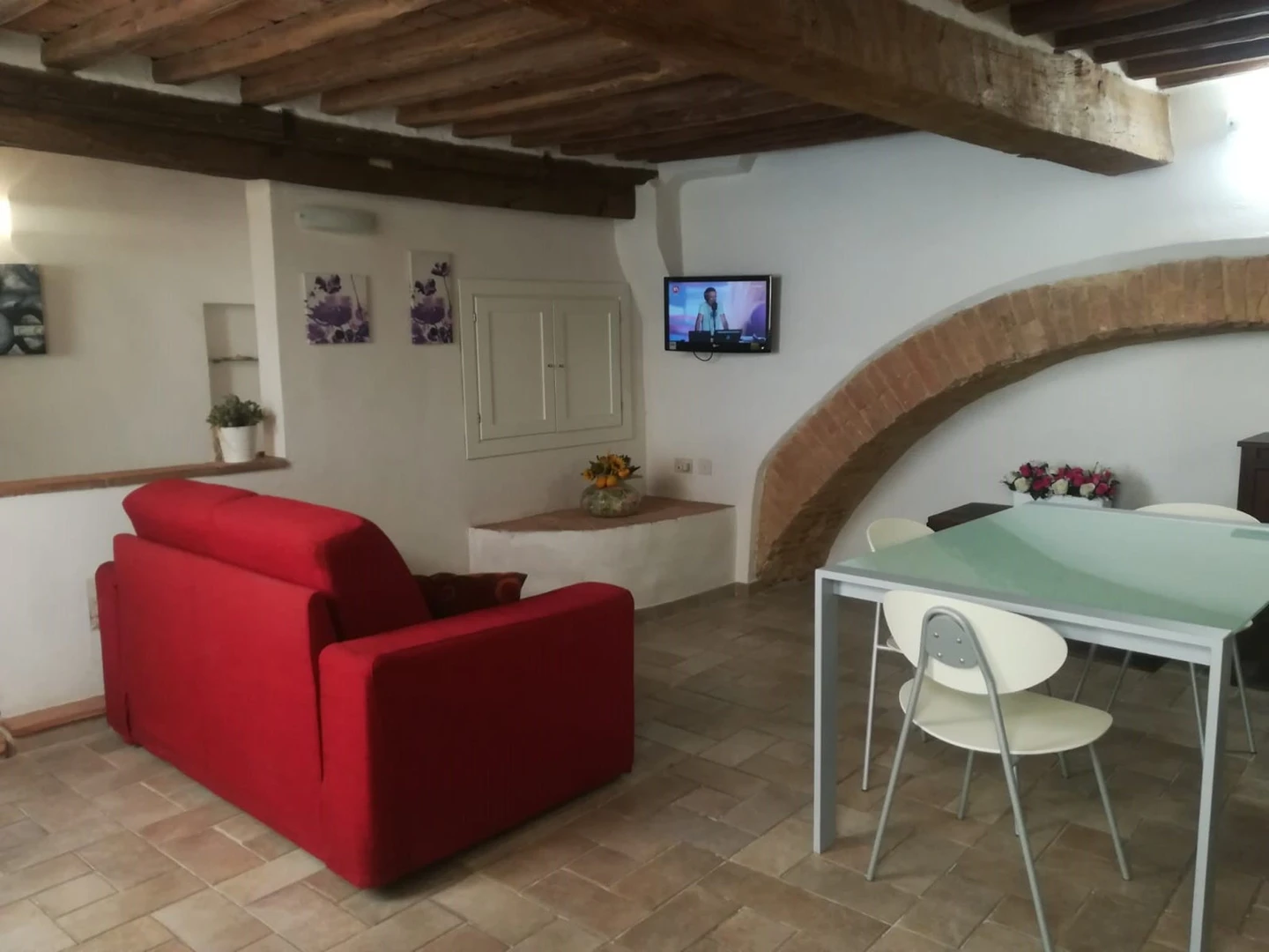 Moderne und helle Wohnung in Siena