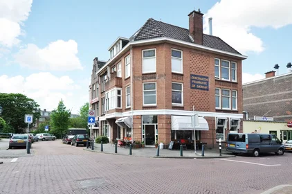 Appartamento intero in Koningin Emmaplein, Regentessekwartier, immagine 3 di 10