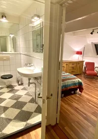 Logement entier à Van Brakelstraat, Zeeheldenbuurt, image 4 de 10