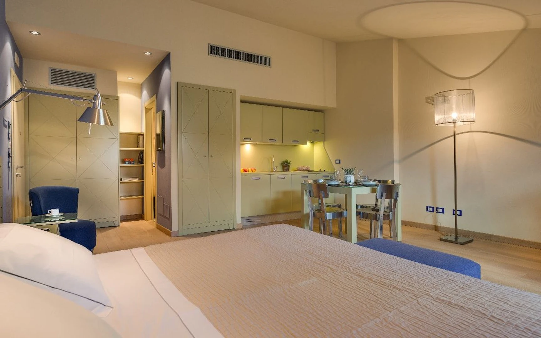 Accommodation with 3 bedrooms in Florence