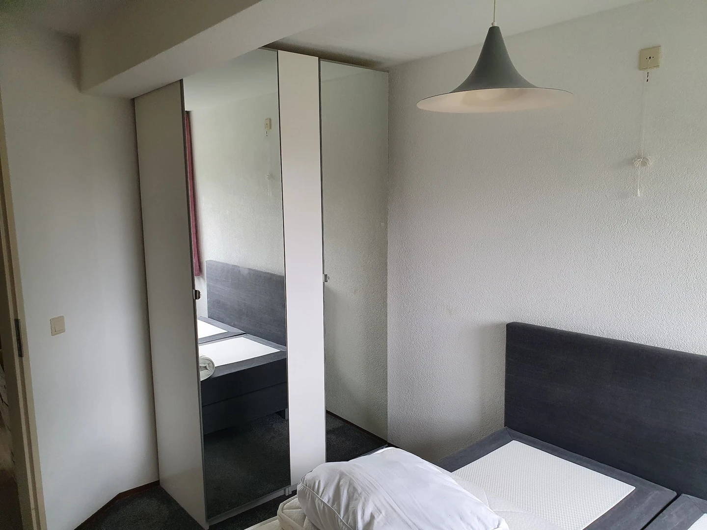 Entire fully furnished flat in Leiden