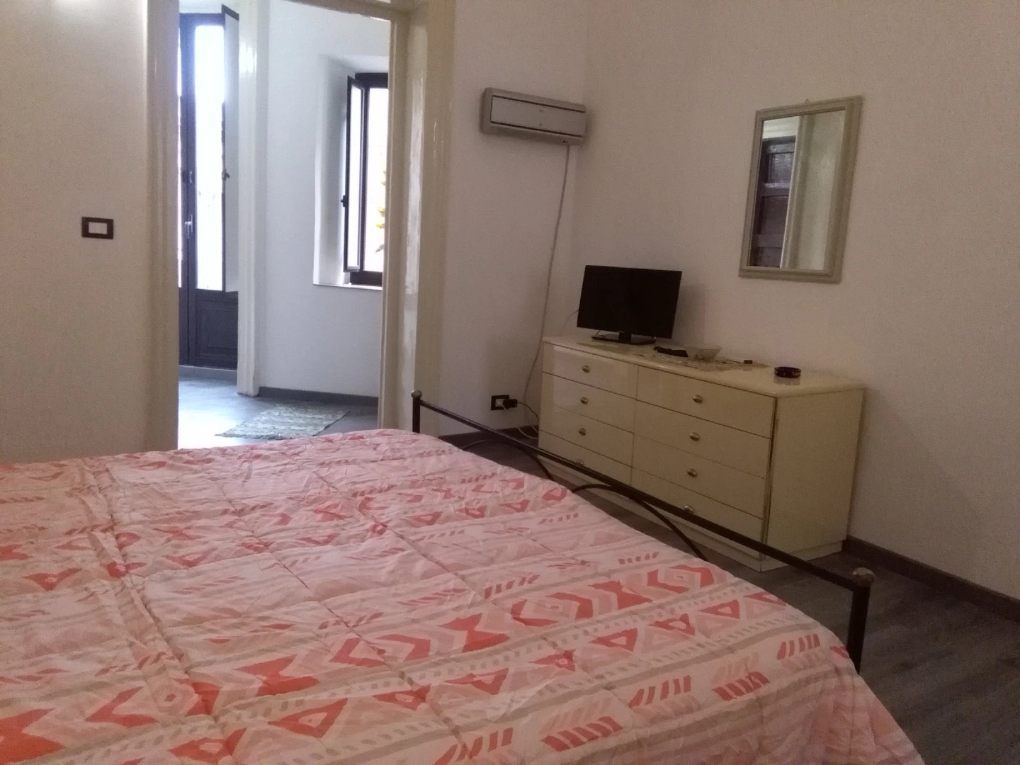 Appartamento con 3 camere da letto a Catania