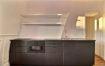 Entire apartment at Rue Charles Baudelaire, 12th Arrondissement, image 8 of 10