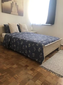 Room for rent with double bed Auderghem