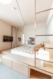 Alojamiento con 3 habitaciones en Basel