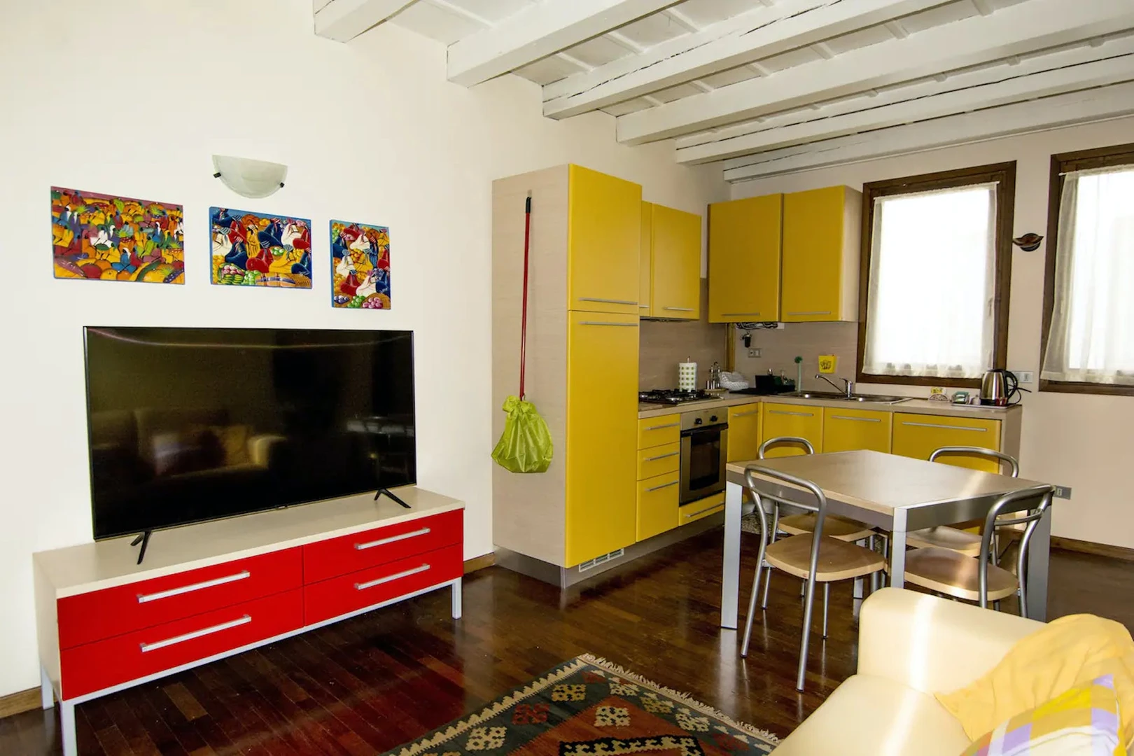 Moderne und helle Wohnung in padova