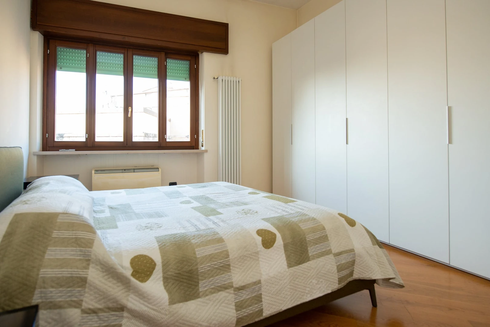 Alojamento com 2 quartos em Verona