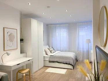 Alojamiento entero en Klarissenstraße, Neuss, imagen 4 de 10