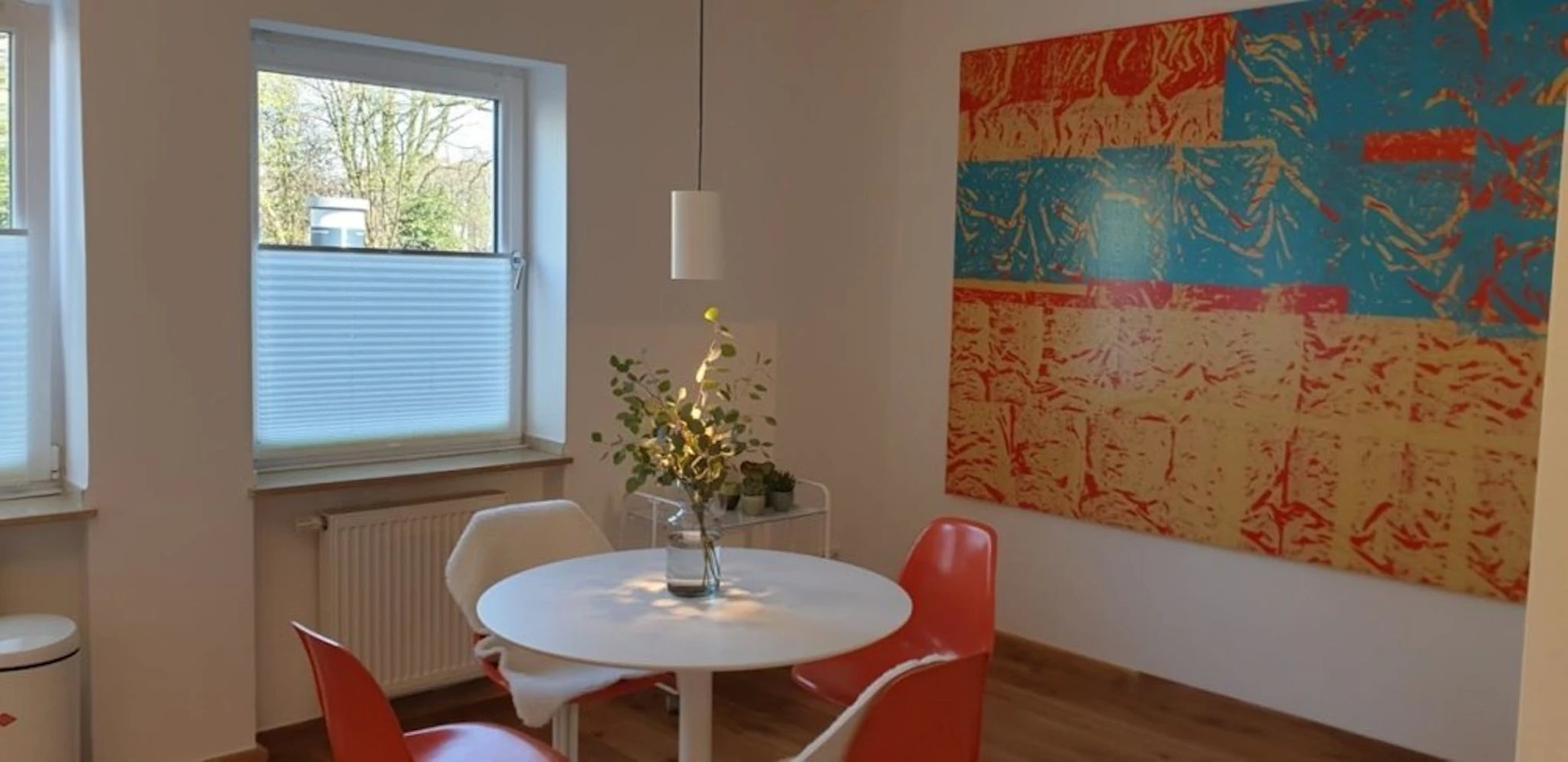 Luminoso e moderno appartamento a Düsseldorf