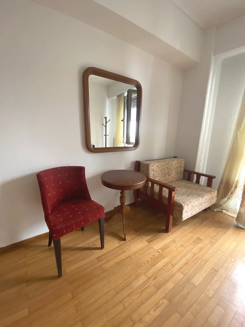 Appartement entièrement meublé à Thessalonique