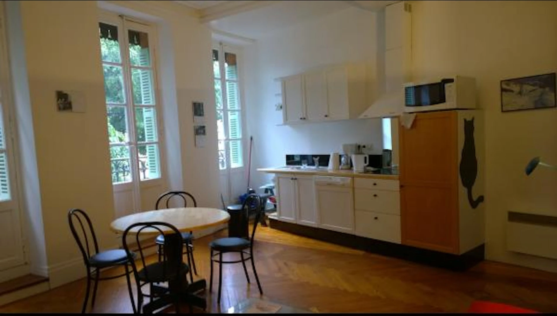 Komplette Wohnung voll möbliert in Toulouse