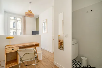 Private room at 8 Rue Vincent Leblanc, image 11 of 15