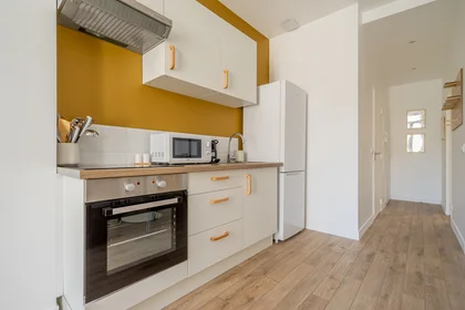 Private room at 8 Rue Vincent Leblanc, image 6 of 15