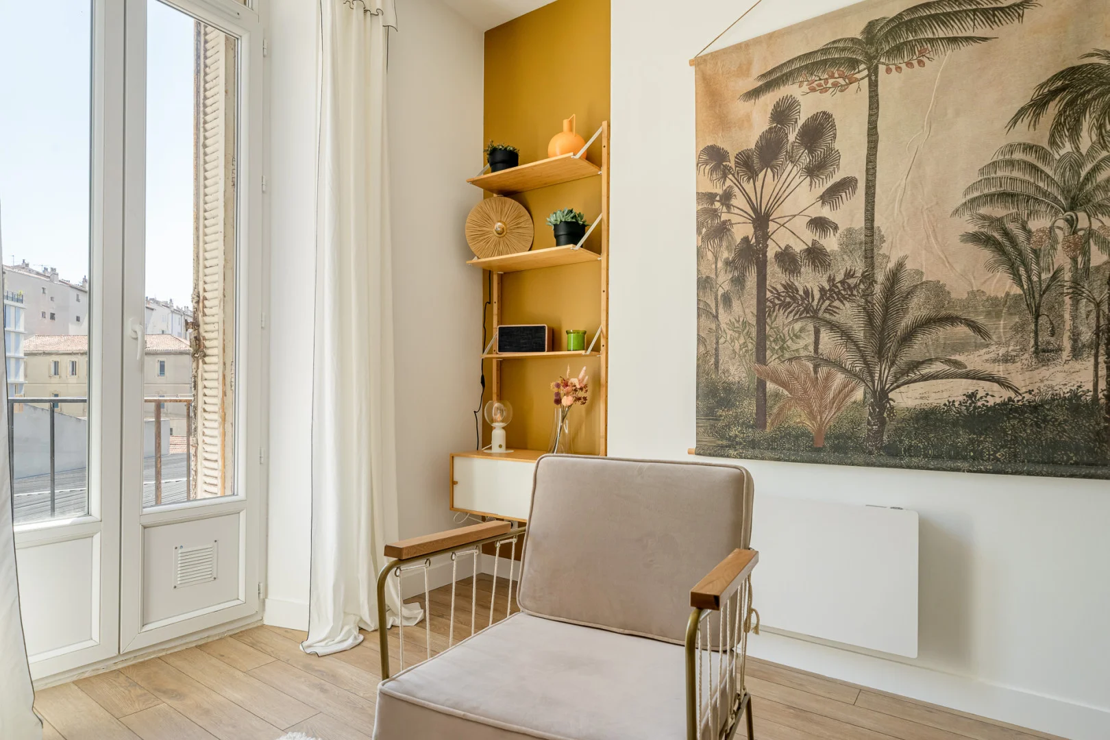 Cozy room for students available in 