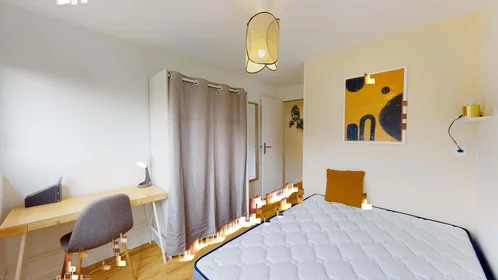 Privatzimmer in der All. d'Ancely, 31300 Toulouse, France, bild 1 von 7