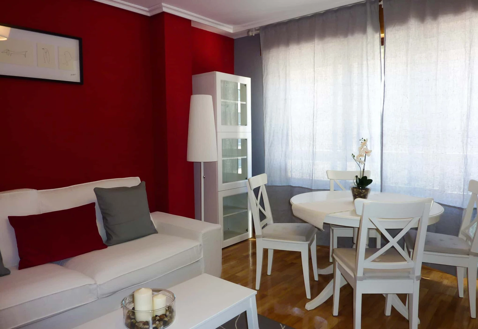 Komplette Wohnung voll möbliert in Burgos