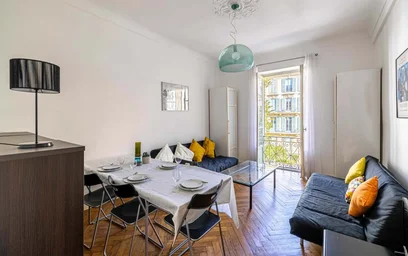 Entire apartment at 25 Av. Georges Clemenceau, 06000 Nice, France, image 7 of 11