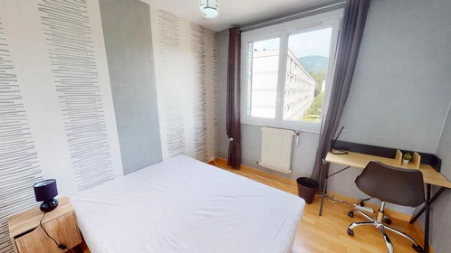 Günstiges Privatzimmer in Grenoble