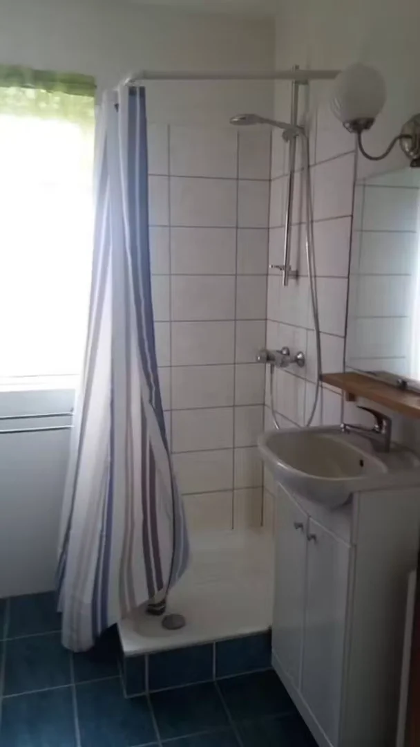 Quarto acolhedor para estudantes disponível em 