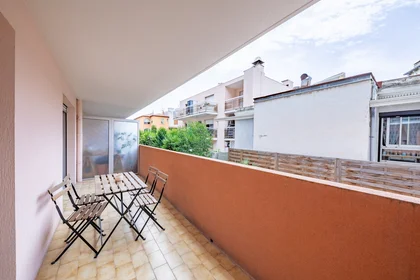 Private room at 25 rue Puget, image 13 of 13