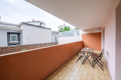Private room at 25 rue Puget, image 8 of 13
