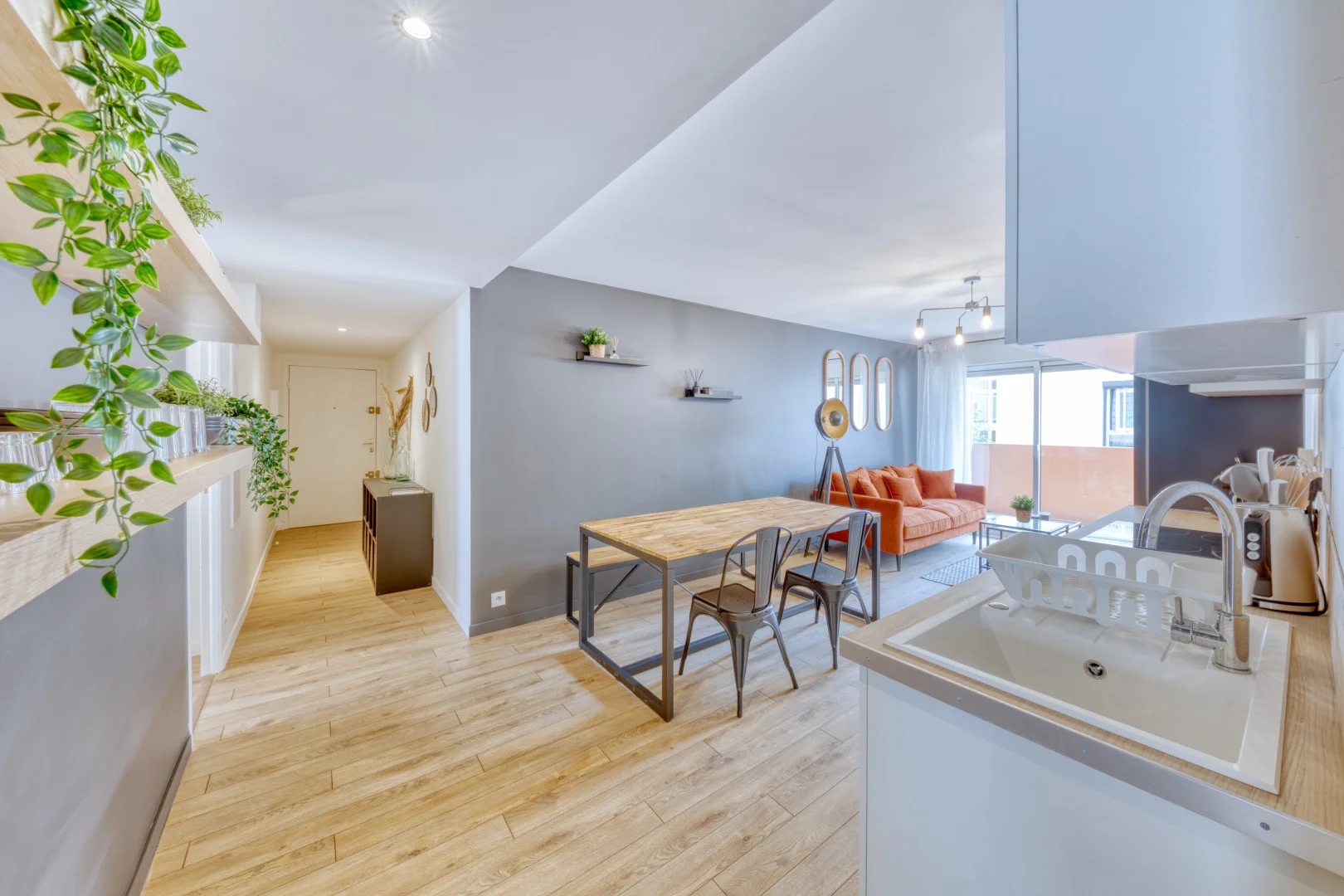 Habitación acogedora para estudiantes disponible en 
