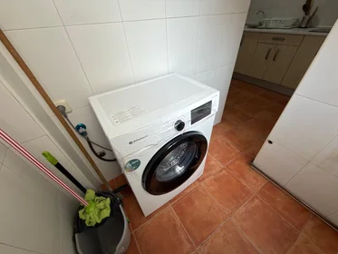 Stanza privata in Calle Fuenlabrada, , immagine 10 di 10