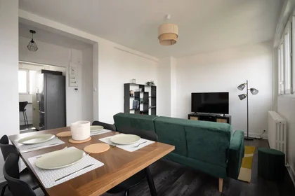 Quarto privado em Le mans, 72000, imagem 1 de 10