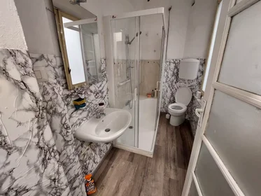 Privatzimmer in der Piazza Ghiaia, Parma Centro, bild 6 von 8