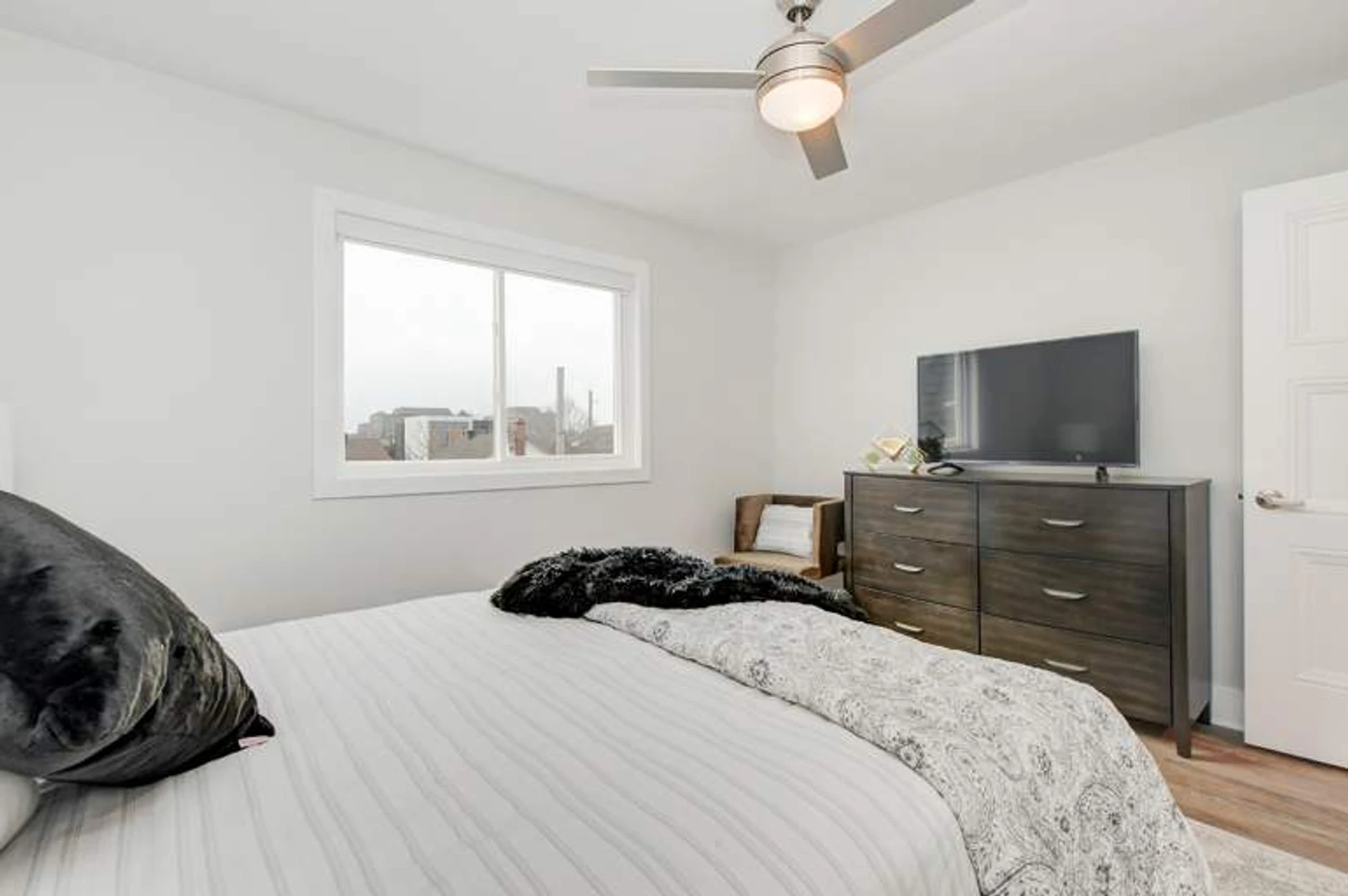 Renting rooms by the month in Ottawa