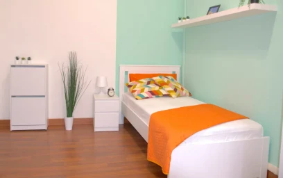 Quarto para alugar ao mês em {area}