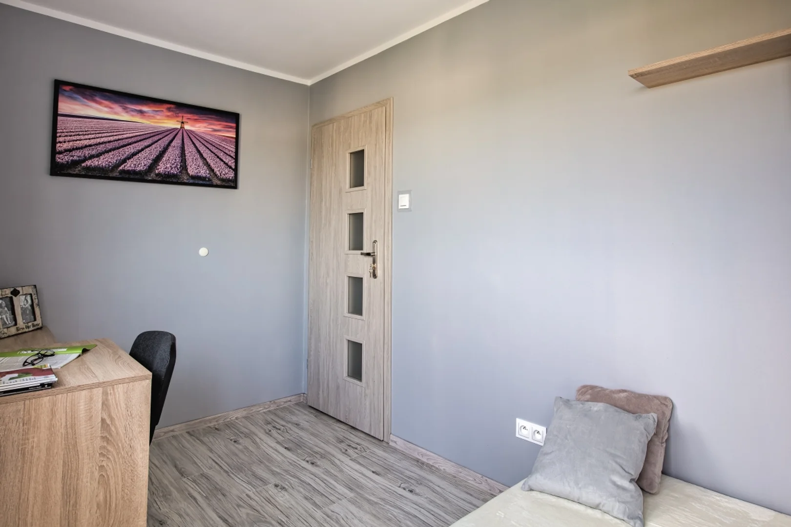 Habitación acogedora para estudiantes disponible en 