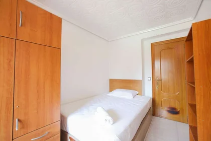 Habitación privada en Carrer de Lorenç Palmireno, 46021 València, Valencia, Spain, imagen 1 de 10