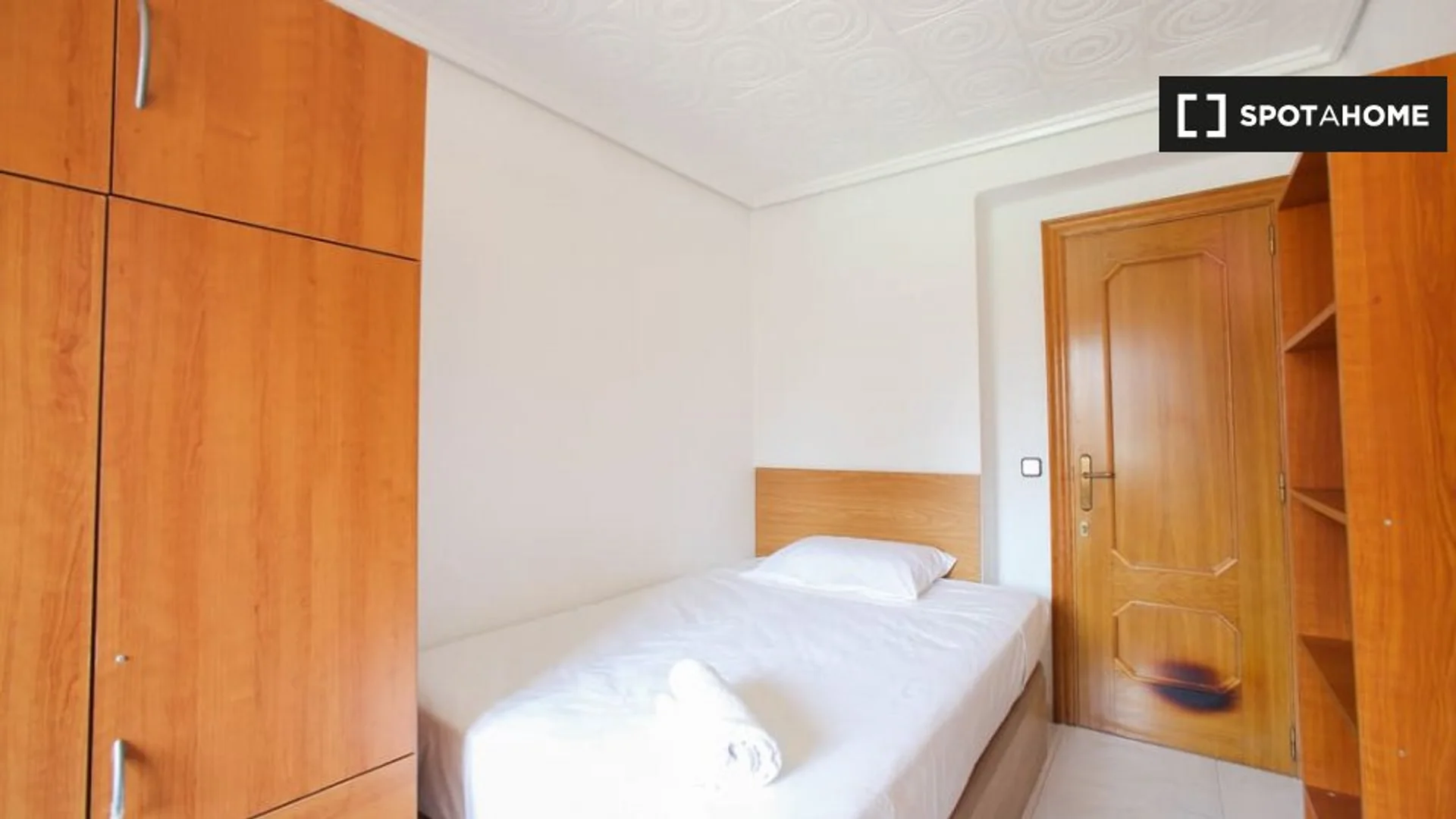 Habitación para estudiantes en con modernas comodidades