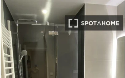 Habitación privada en Rue des Droits de l'Homme, imagen 12 de 19