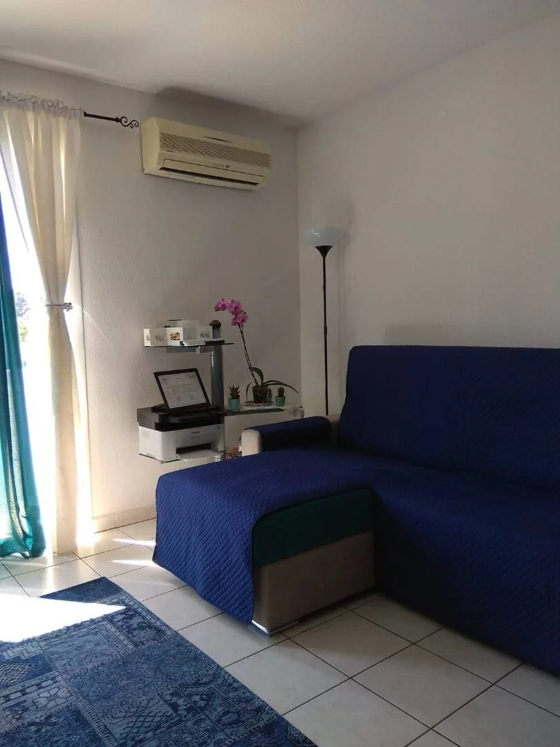 Quarto de estudante económico perto do campus em 