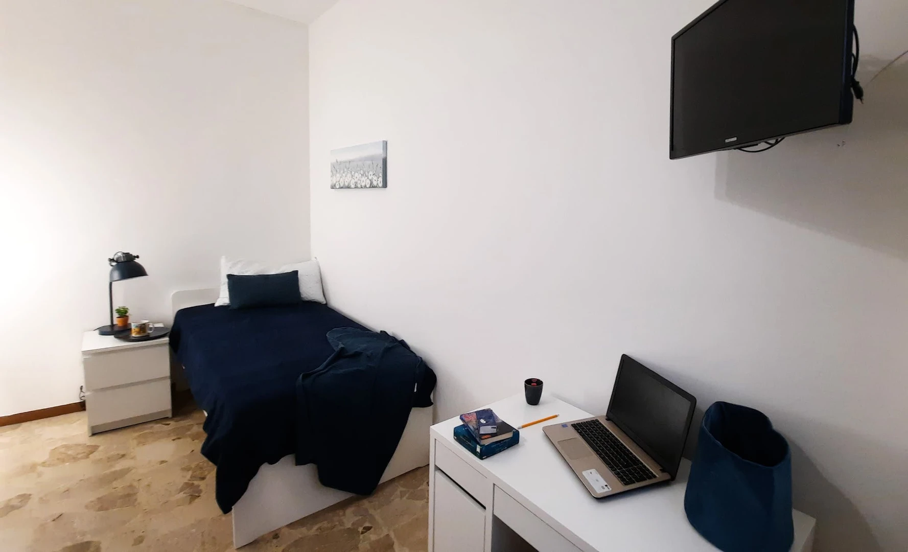 Renting rooms by the month in Bergamo