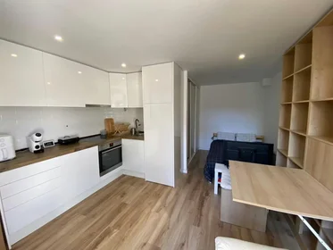 Evin tamamı konumu Rua do Lidador, Aldoar, 1 10 görüntüsü