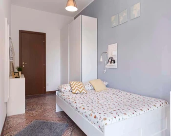 Room for rent with double bed Bologna