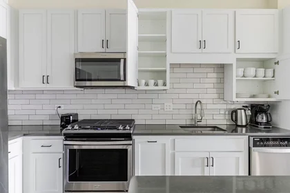 Logement entier à North Addison Avenue, , image 9 de 10